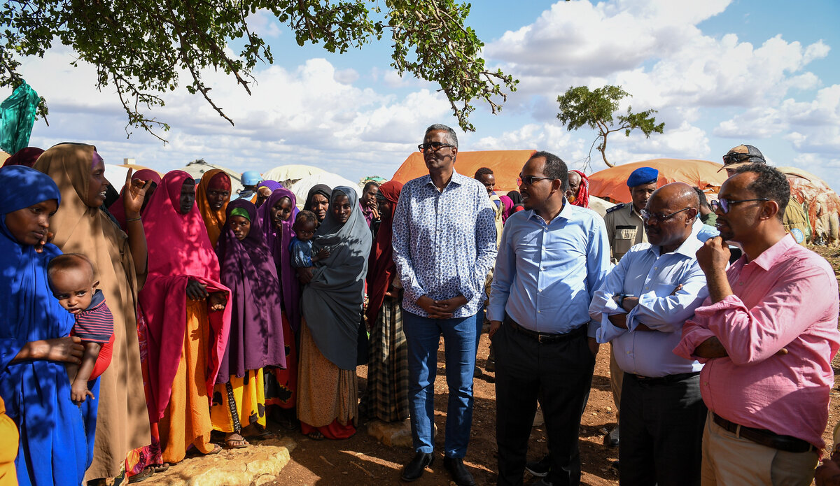 On field visit with Somalia’s drought envoy, Humanitarian Coordinator warns of “dire and grim” situation
