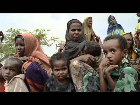 UNHCR - Somalia: First Airlift